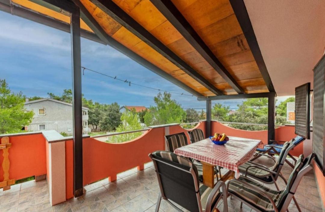 Apartman Zlata Vir Exteriör bild